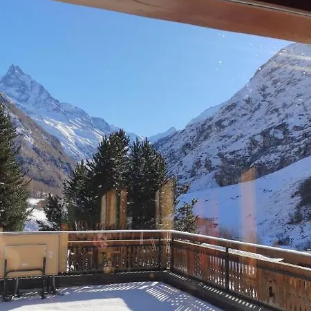 Les Bouquetins Hotel 3*