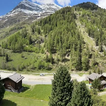 Les Bouquetins Hotel